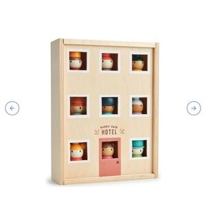 Wooden Tender Leaf Happy Folk Hotel new